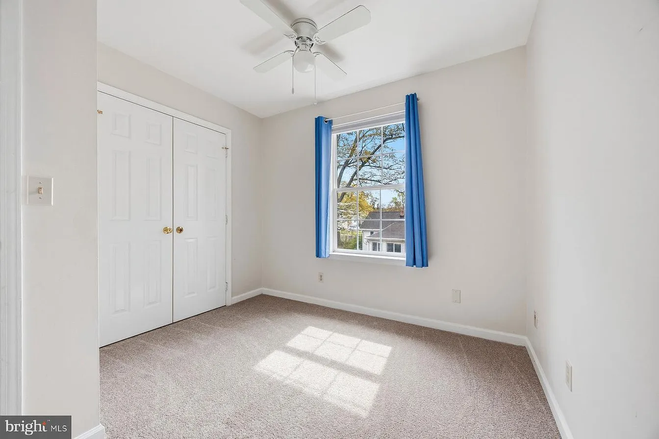 50 Robinson Landing Rd-24