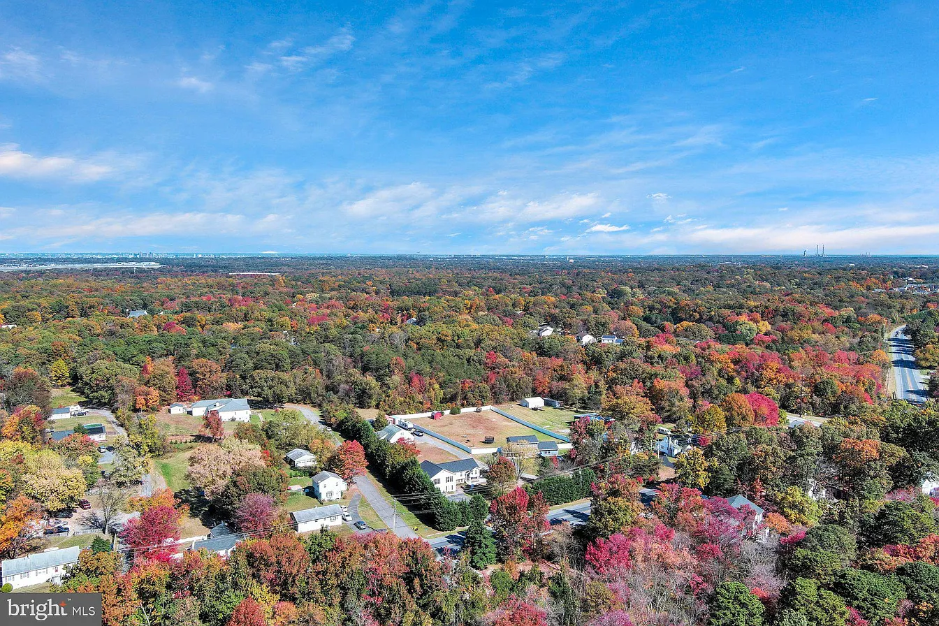 7711 Phelps Farm Ln-2