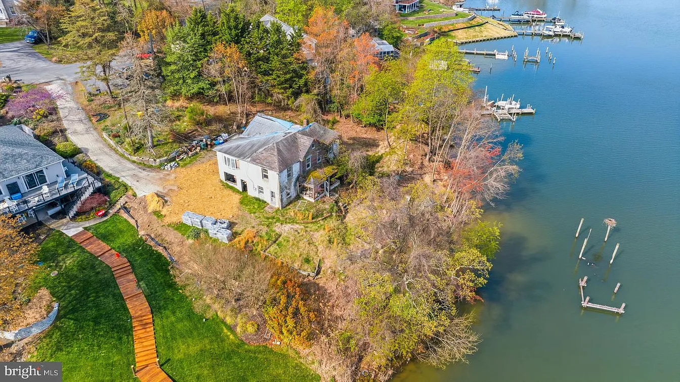 8046 Forest Glen Dr-4