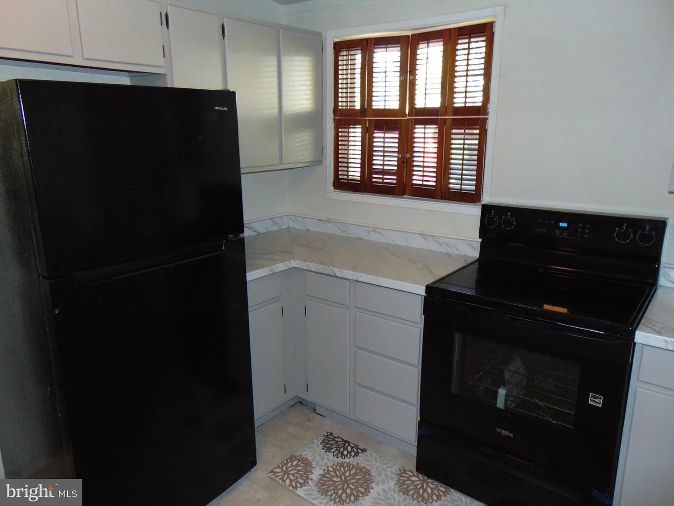 909 Oak St, Frederick-13