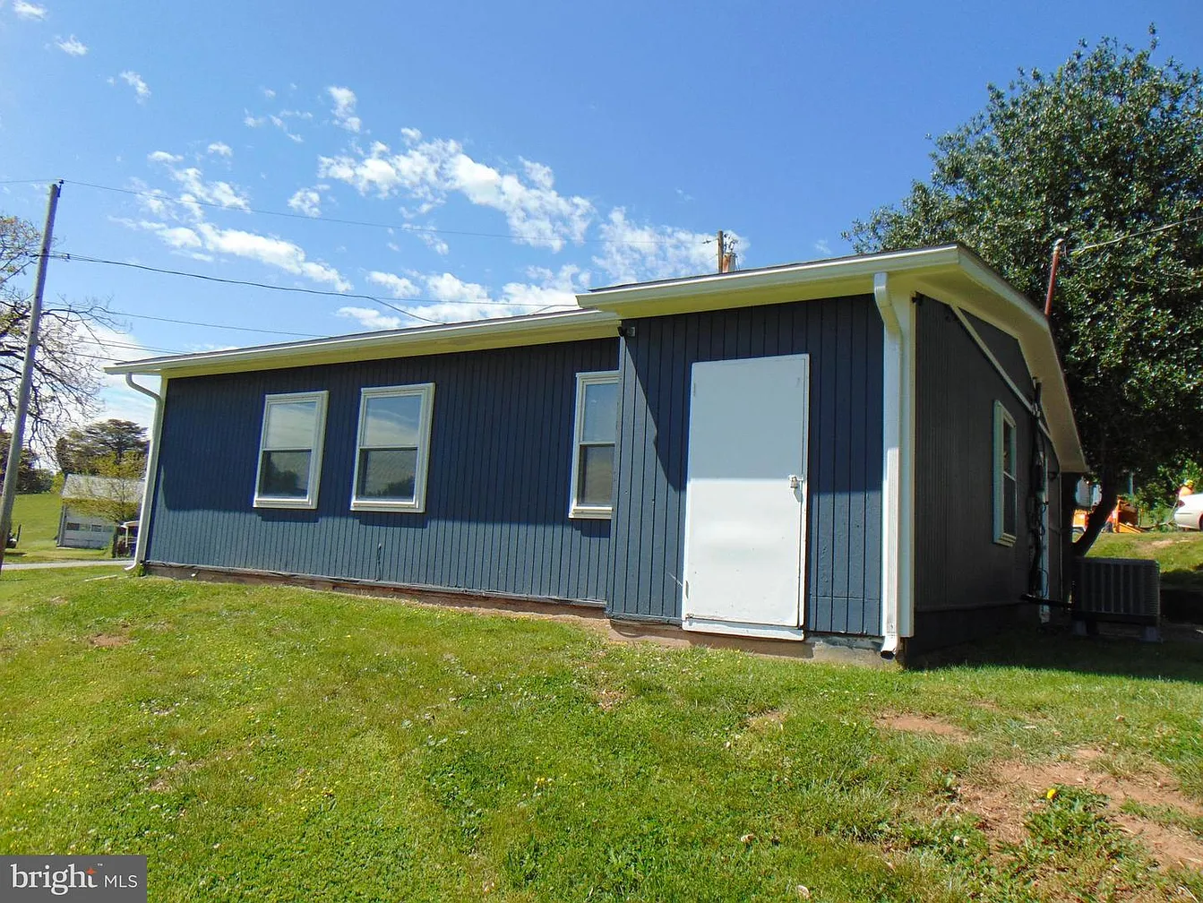 909 Oak St, Frederick-28
