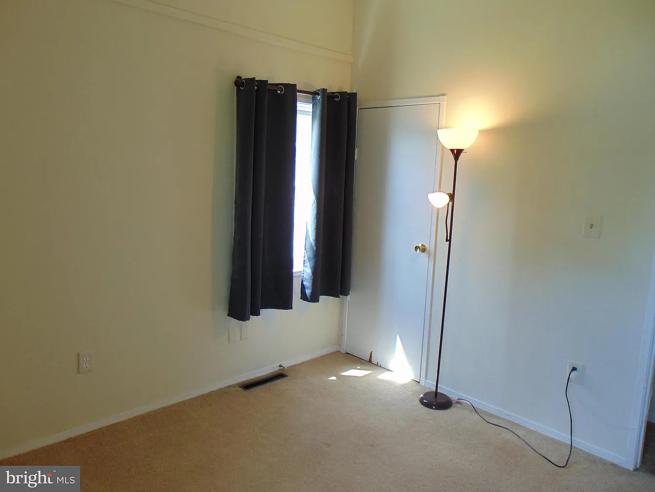 909 Oak St, Frederick-7