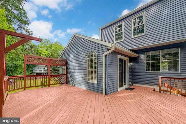 330 Nature Walk Ln30