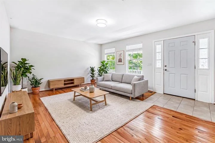 50 Robinson Landing Rd01