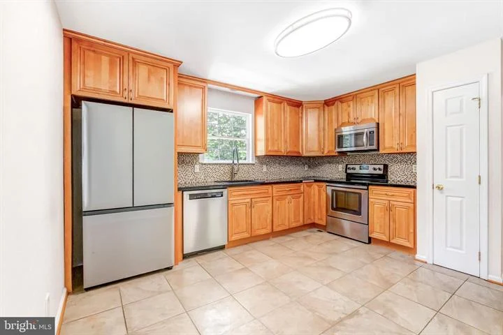 50 Robinson Landing Rd02