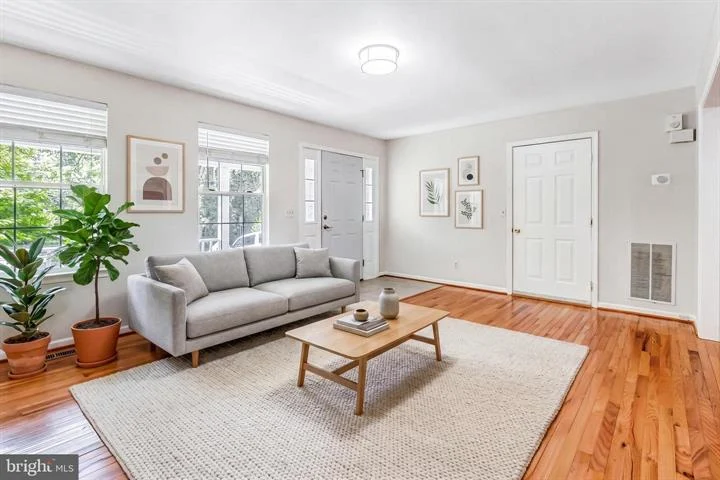 50 Robinson Landing Rd07