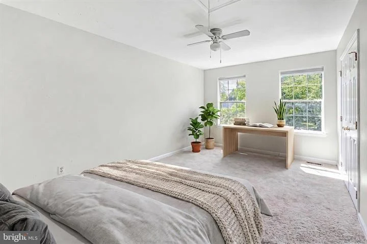 50 Robinson Landing Rd09