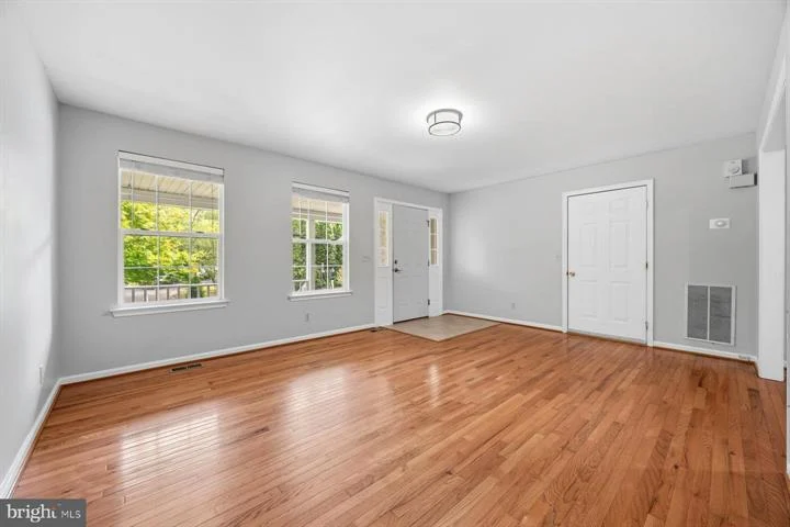 50 Robinson Landing Rd13
