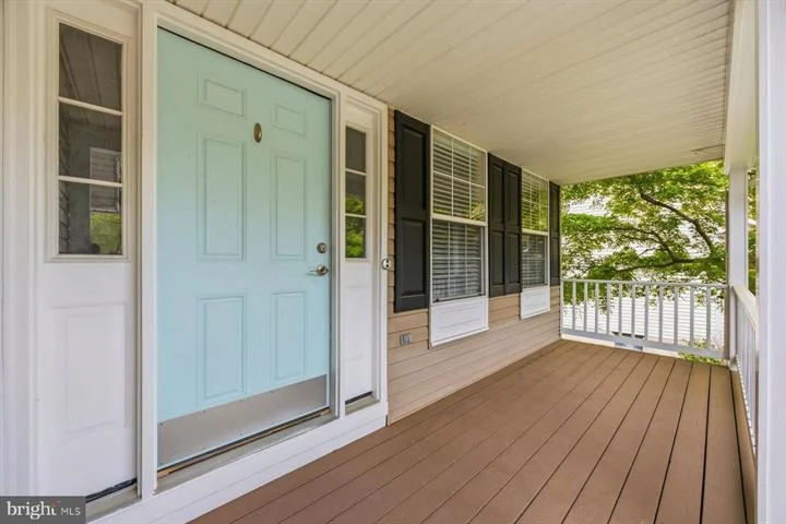 50 Robinson Landing Rd15