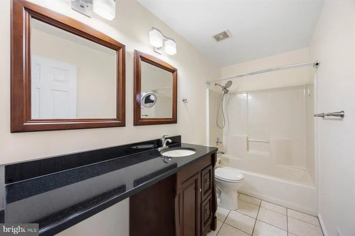 50 Robinson Landing Rd23
