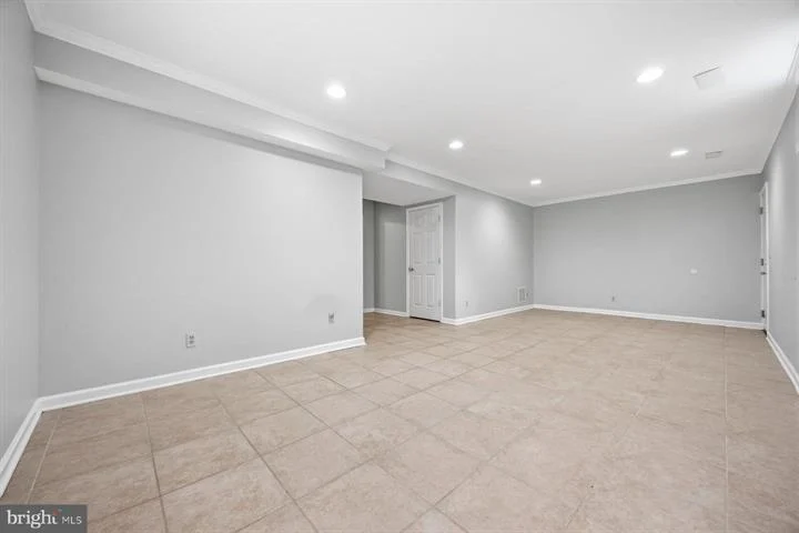 50 Robinson Landing Rd35