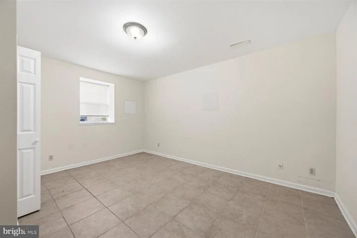50 Robinson Landing Rd36
