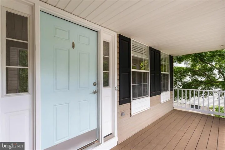 50 Robinson Landing Rd51