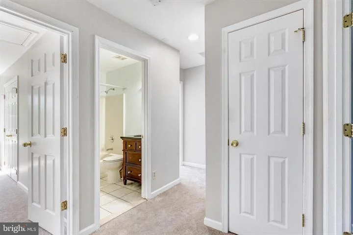 50 Robinson Landing Rd56